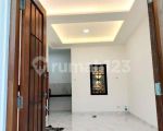 thumbnail-rumah-classic-modern-dekat-stasiun-lenteng-agung-1