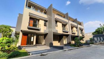 RUMAH EXCLUSIVE DI KEBON JERUK JAKARTA BARAT, ONE GATE SYSTEM
