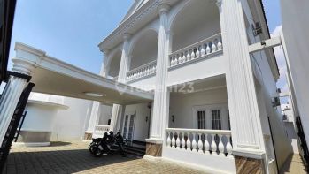 JUAL CEPAT RUMAH SULTAN DI KEBON JERUK JAKARTA BARAT