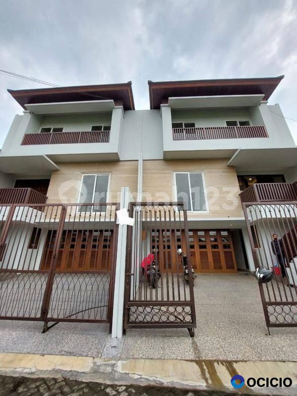 Dijual Rumah Mewah Area Kemang Harga 6,5 Milyar Siap Huni