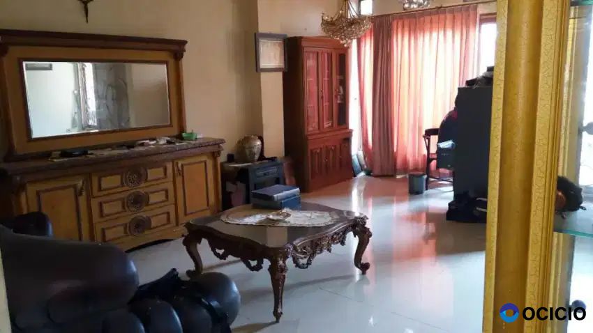 Dijual murah rumah di Tebet dpn taman cocok utk usaha kost