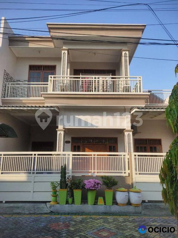 Rumah 2 Lantai Griya Taman Cipta Karya Taman Sidoarjo Siap Huni