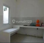 thumbnail-rumah-di-swp-residence-kepatihan-gresik-baru-terawat-3