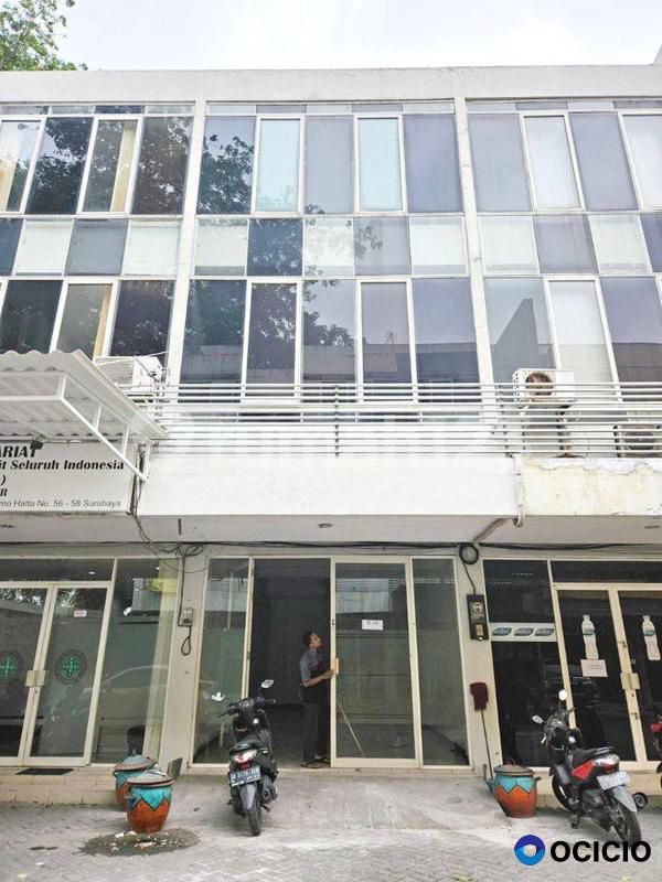 Ruko Bagus 3 Lantai Lokasi Strategis di Raya Merr Ruko Este Merr