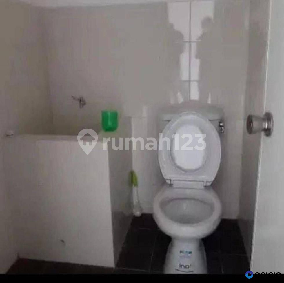 Rumah di Swp Residence Kepatihan, Gresik Baru Terawat