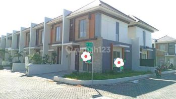 TERMURAH di GREENLAND 2 Lantai Baru Hook Timur Selatan