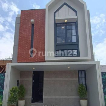 Dekat KAMPUS C UNAIR
Surabaya Timur 2 Lantai BARU GRESS