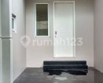 thumbnail-dijual-rumah-dikawasan-elite-cluster-whitsand-bsd-8