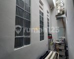 thumbnail-dijual-rumah-cantik-full-furnished-boston-village-gading-serpong-4