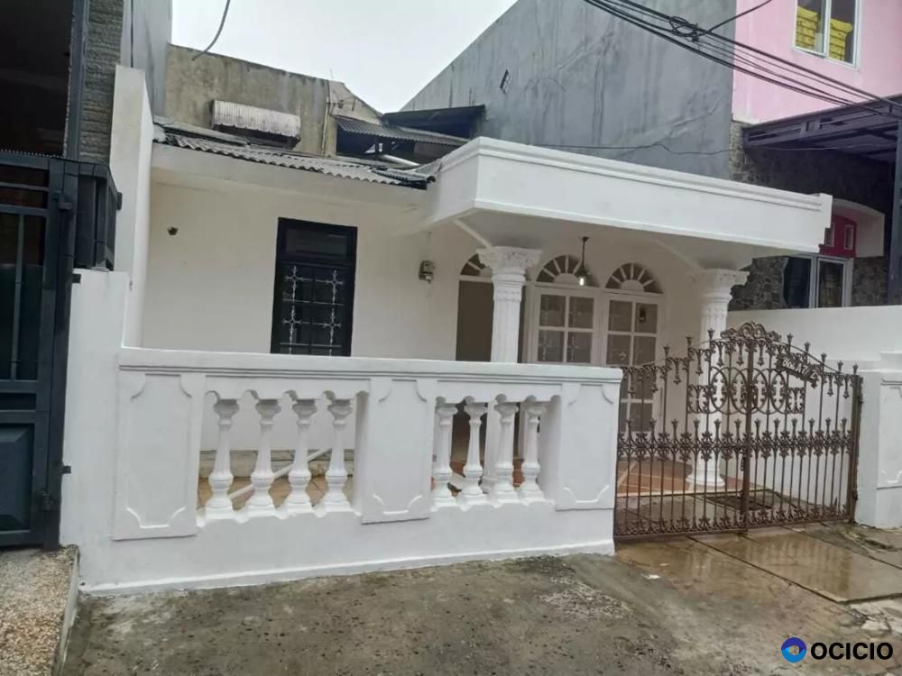 DIJUAL RUMAH MURAH DI KOMPLEK WALIKOTA JAKBAR