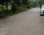 thumbnail-rumah-di-mutiara-curug-tangerang-depan-taman-3