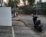 thumbnail-rumah-depan-jalan-utama-vila-rizki-ilhami-tangerang-6