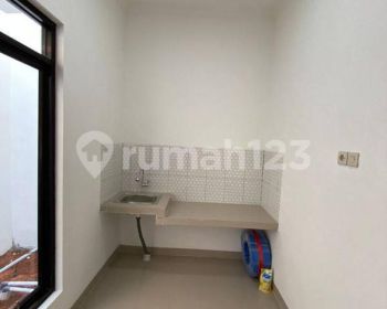Rumah 2 lt minimalis modern di deket Toll Desari Depok