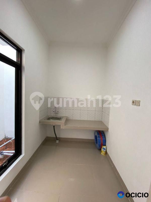 Rumah 2 lt minimalis modern di deket Toll Desari Depok