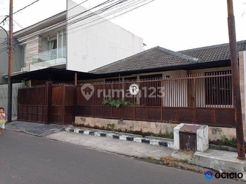 Rumah Surabaya Barat Darmo Baru Barat Dekat Madam Chang