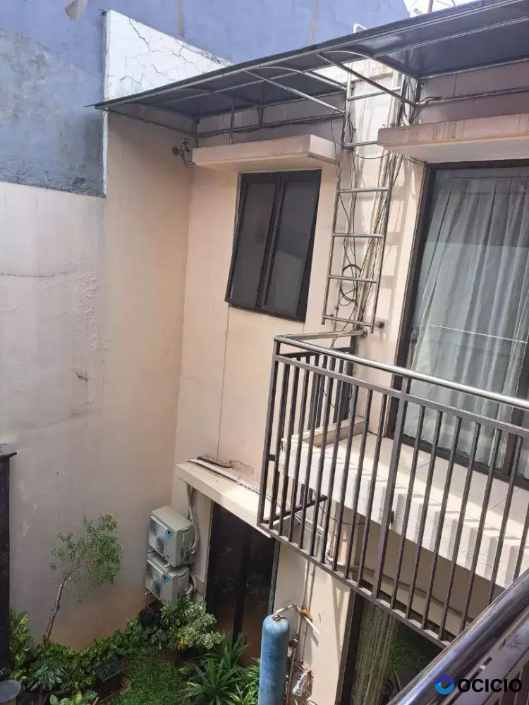 Dijual rumah cluster minimalis depan taman di grand wisata