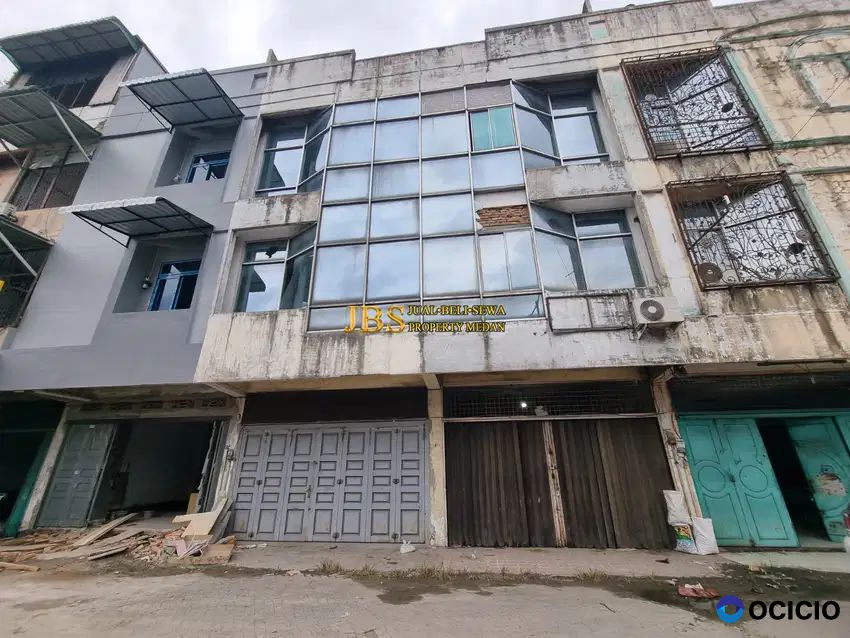 Jual Ruko 3 Tingkat Komplek Graha Metropolitan Jalan Kapten Sumarsono