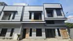 thumbnail-jual-townhouse-2-tingkat-komplek-cemara-royal-residence-jalan-komisi-0