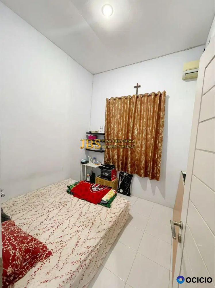 Dijual Villa Kondisi Siap Huni di Komplek Green Park Jalan STM Ujung