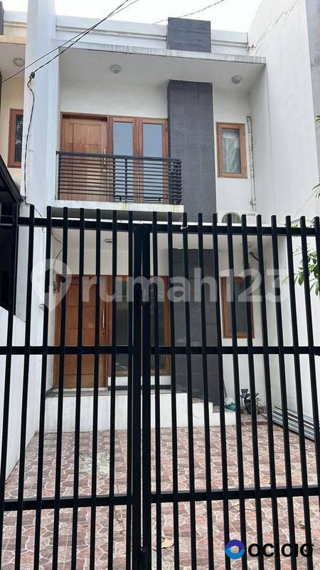 Rumah minimalis sebrang apart OAK di Komplek departemen perdagangan