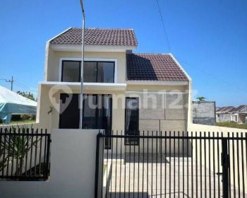 Rumah Baru Bagus Minimalis Strategis Permata Kwangsan Surabaya