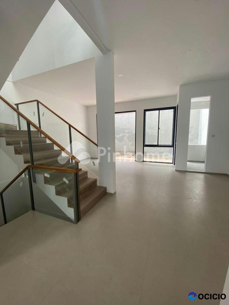 Dijual Rumah Impian Modern di Setraduta