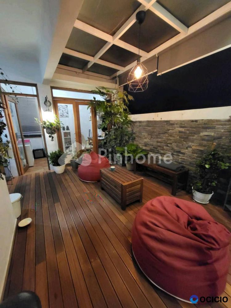 Dijual Rumah Minimalis Modern Sangat Cantik Dan Nyaman di Komplek Gegerkalong