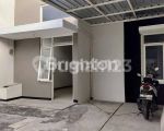 thumbnail-rumah-15-lantai-baru-renovasi-siap-huni-gununganyar-rungkut-surabaya-1