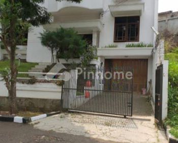 Dijual Rumah Siap Huni Di Lokasi Strategis di Surya Setra