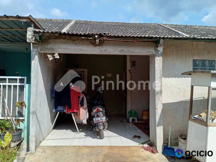Dijual Rumah Lokasi Strategis di Blok B8 No 10