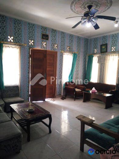 Dijual Rumah 5KT 367m² di Kampung Mandalasari