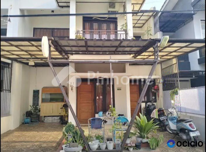 Dijual Rumah Siap Pakai di Buana Ciwastra Residence