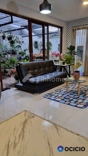 Dijual Rumah Siap Pakai di Buahbatu Square