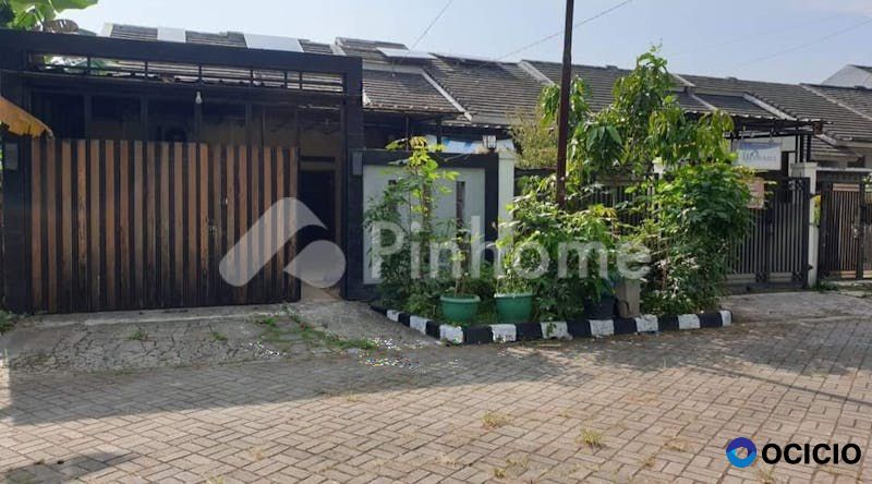 Dijual Rumah Full Furnish Siap Pakai di Komplek Griya Cempaka Arum
