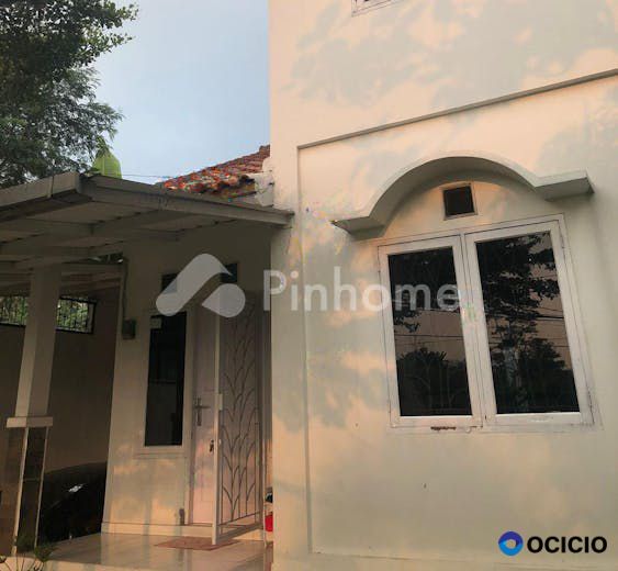 Dijual Rumah Lokasi Bagus di Awiligar