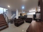 thumbnail-dijual-rumah-semi-furnished-siap-pakai-di-taman-kopo-indah-2-1