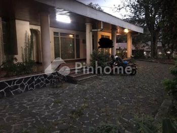 Dijual Rumah Vintage Super Strategis di Jl. Riau-Bandung