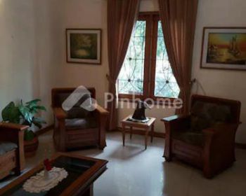 Dijual Rumah Harga Terbaik di Komplek Batununggal Indah