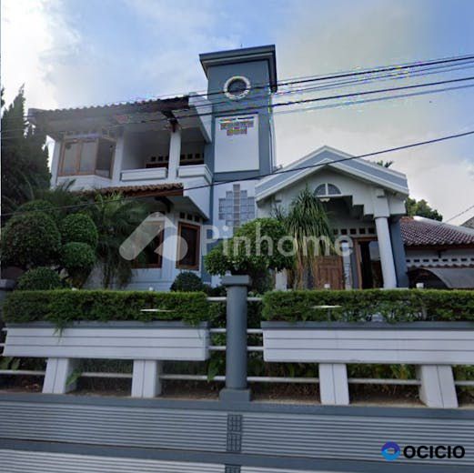 Dijual Rumah Mewah Terawat di Jl. Sarijadi