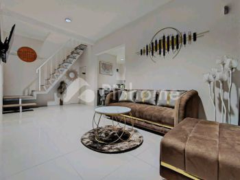 Dijual Rumah Semi Furnish di Taman Raflesia Kawaluyaan