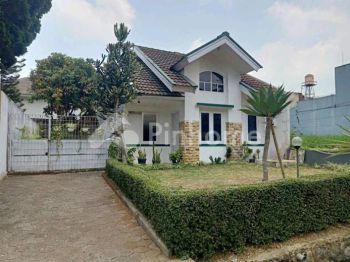 Dijual Rumah Cantik Dan Asri di Graha Puspa Cihideung