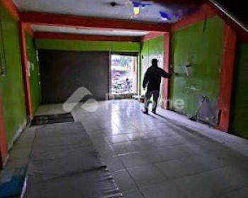Dijual Ruko Strategis di Komplek Gading Tutuka 1