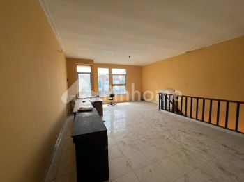 Dijual Gudang Di Lokasi Strategis Dekat Akses Toll di Bizpark Kopo