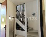 thumbnail-rumah-minimalis-modern-di-surabaya-selatan-hot-promo-diskon-harga-7