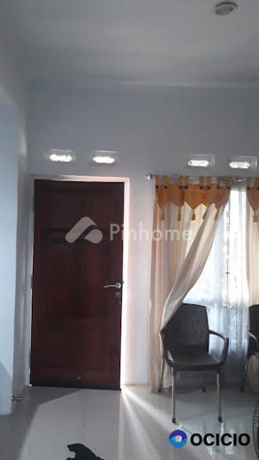 Dijual Rumah Lokasi Strategis di Felicia Residence