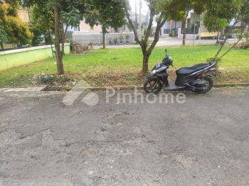 Dijual Rumah Lingkungan Nyaman di Vila Rizki Ilhami Jl. Legok Raya