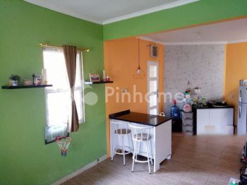 Dijual Rumah Jarang Ada di Vila Rizki Ilhami Jl. Legok Raya