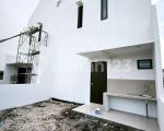 thumbnail-rumah-2-lantai-scandinavian-dekat-merr-surabaya-shm-tanpa-dp-6