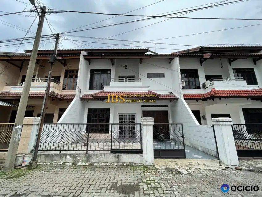 Dijual Rumah di Komplek Villa Polonia Indah Jalan Perhubungan Udara