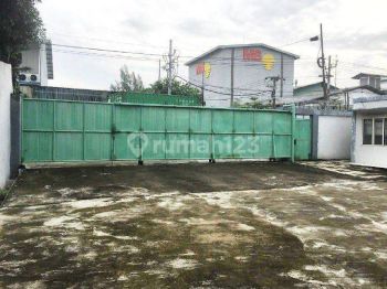 Gudang Surimulia Permai Lokasi Depan Bangunan Siap Pakai